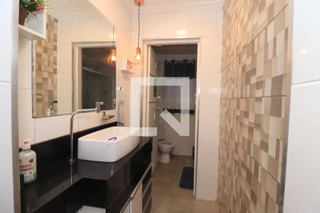 Casa à venda com 208m², 3 quartos e 2 vagasBanheiro Social