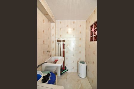 Casa à venda com 81m², 2 quartos e 1 vagaÁrea de Serviço