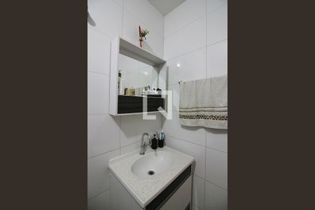 Casa à venda com 81m², 2 quartos e 1 vagaBanheiro Social 2