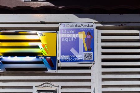 Casa à venda com 128m², 3 quartos e 3 vagas Casa à venda com 128m², 3 quartos e 3 vagasPlaquinha
