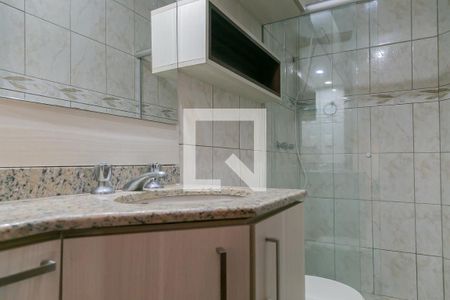 Casa à venda com 205m², 4 quartos e 2 vagas Casa à venda com 205m², 4 quartos e 2 vagasBanheiro