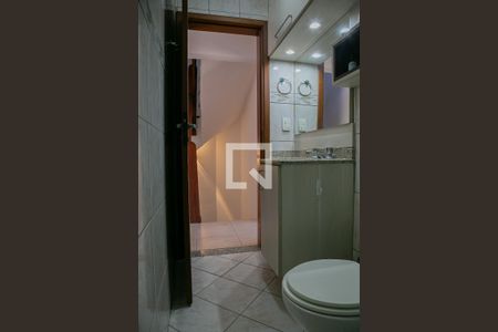 Casa à venda com 205m², 4 quartos e 2 vagas Casa à venda com 205m², 4 quartos e 2 vagasBanheiro