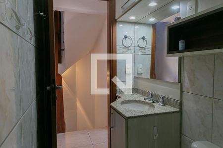 Casa à venda com 205m², 4 quartos e 2 vagas Casa à venda com 205m², 4 quartos e 2 vagasBanheiro