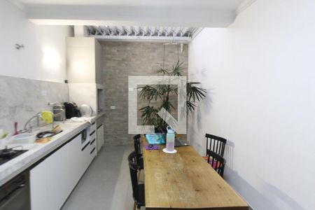 Casa à venda com 111m², 3 quartos e 2 vagas Casa à venda com 111m², 3 quartos e 2 vagasCozinha