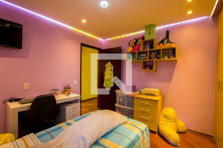 Casa à venda com 170m², 3 quartos e 2 vagas Casa à venda com 170m², 3 quartos e 2 vagasQuarto 2