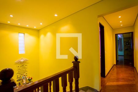 Casa à venda com 170m², 3 quartos e 2 vagas Casa à venda com 170m², 3 quartos e 2 vagasCorredor