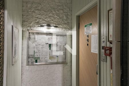 Apartamento à venda com 45m², 1 quarto e sem vagaElevador