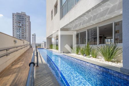 Apartamento à venda com 34m², 1 quarto e 2 vagas Apartamento à venda com 34m², 1 quarto e 2 vagasÁrea comum - Piscina