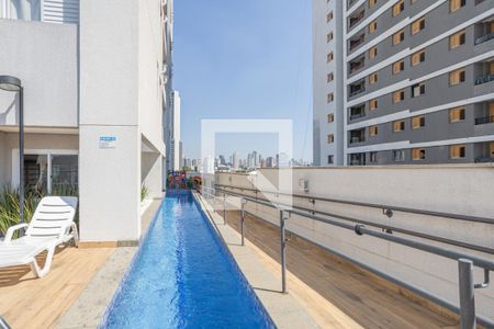 Apartamento à venda com 34m², 1 quarto e 2 vagas Apartamento à venda com 34m², 1 quarto e 2 vagasÁrea comum - Piscina