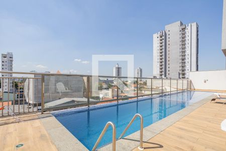 Apartamento à venda com 34m², 1 quarto e 2 vagas Apartamento à venda com 34m², 1 quarto e 2 vagasÁrea comum - Piscina