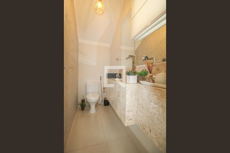 Casa à venda com 340m², 4 quartos e 4 vagasLavabo