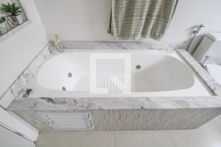 Casa à venda com 340m², 4 quartos e 4 vagasBanheiro do Quarto 3 (suíte master)