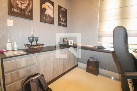 Casa à venda com 340m², 4 quartos e 4 vagasEscritório