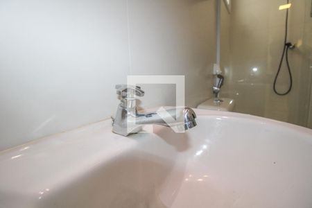 Casa à venda com 340m², 4 quartos e 4 vagasBanheiro de serviço