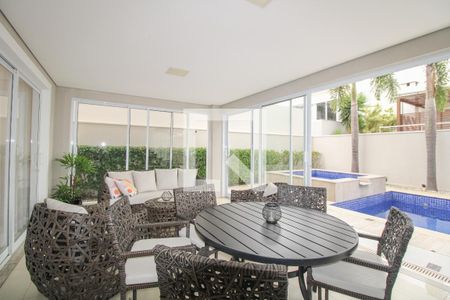 Casa à venda com 340m², 4 quartos e 4 vagasVaranda Gourmet