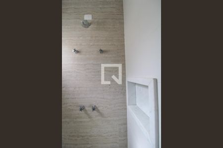 Casa à venda com 340m², 4 quartos e 4 vagasBanheiro do Quarto 2 (suíte)