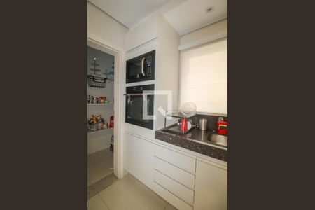 Casa à venda com 340m², 4 quartos e 4 vagasCozinha