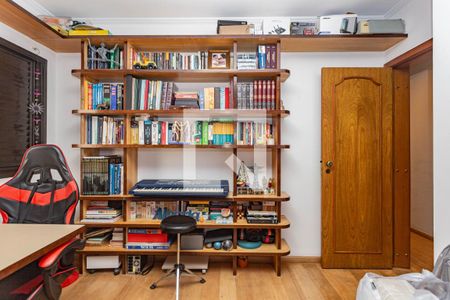 Apartamento à venda com 205m², 4 quartos e 3 vagas Apartamento à venda com 205m², 4 quartos e 3 vagasQuarto