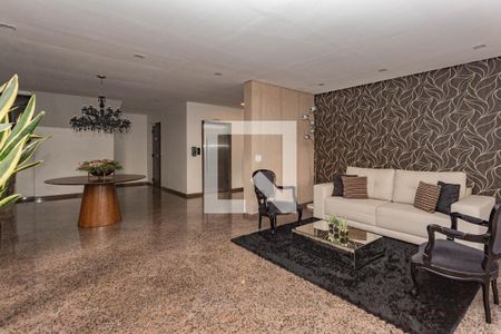 Apartamento à venda com 205m², 4 quartos e 3 vagas Apartamento à venda com 205m², 4 quartos e 3 vagasHall de entrada
