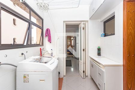 Apartamento à venda com 205m², 4 quartos e 3 vagas Apartamento à venda com 205m², 4 quartos e 3 vagasÁrea de Serviço