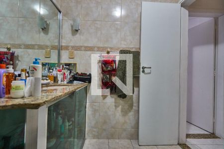 Apartamento à venda com 90m², 2 quartos e 1 vaga Apartamento à venda com 90m², 2 quartos e 1 vagaBanheiro