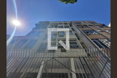 Apartamento à venda com 90m², 2 quartos e 1 vaga Apartamento à venda com 90m², 2 quartos e 1 vagaFachada