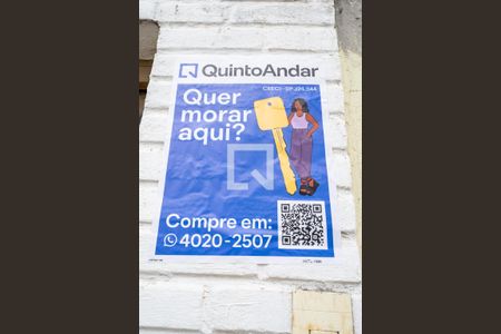 Casa à venda com 170m², 3 quartos e 2 vagas Casa à venda com 170m², 3 quartos e 2 vagasFachada