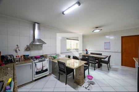 Casa à venda com 170m², 3 quartos e 2 vagas Casa à venda com 170m², 3 quartos e 2 vagasCozinha