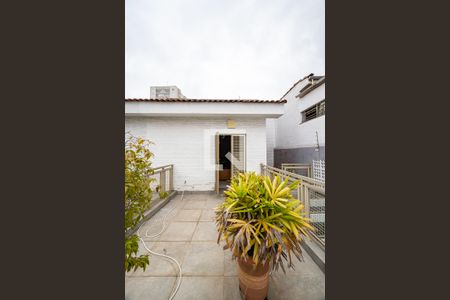 Casa à venda com 170m², 3 quartos e 2 vagas Casa à venda com 170m², 3 quartos e 2 vagasVaranda da Suíte 1