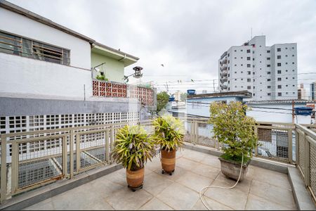 Casa à venda com 170m², 3 quartos e 2 vagas Casa à venda com 170m², 3 quartos e 2 vagasVaranda da Suíte 1
