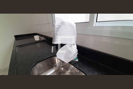 Casa à venda com 87m², 3 quartos e 2 vagasCozinha