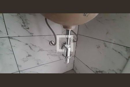 Casa à venda com 87m², 3 quartos e 2 vagasBanheiro Social