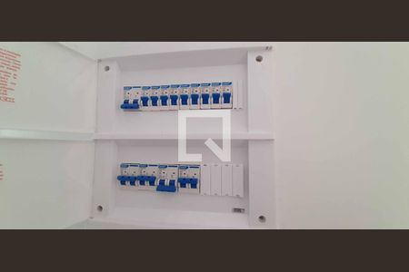 Casa à venda com 87m², 3 quartos e 2 vagasQuadro de Luz