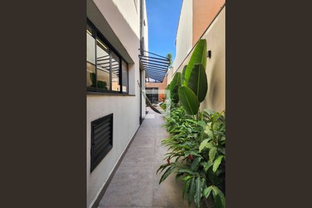 Casa à venda com 370m², 4 quartos e 4 vagasCorredor
