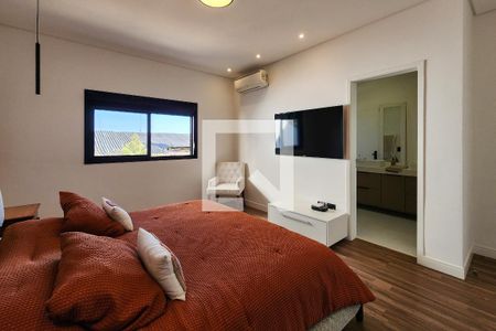 Casa à venda com 370m², 4 quartos e 4 vagasSuíte 4