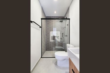 Casa à venda com 370m², 4 quartos e 4 vagasBanheiro da Suíte 2