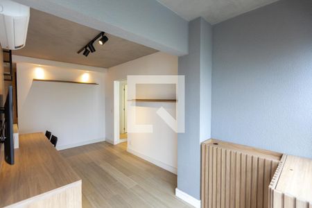 Sala de apartamento para alugar com 1 quarto, 40m² em Cambuí, Campinas