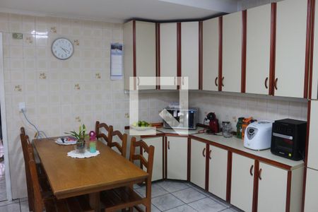 Casa à venda com 191m², 3 quartos e 3 vagasCozinha