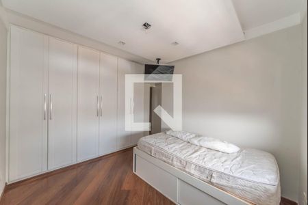 Apartamento à venda com 214m², 3 quartos e 3 vagas Apartamento à venda com 214m², 3 quartos e 3 vagasSuíte 2