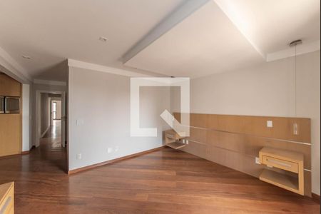 Apartamento à venda com 214m², 3 quartos e 3 vagas Apartamento à venda com 214m², 3 quartos e 3 vagasSuíte Master