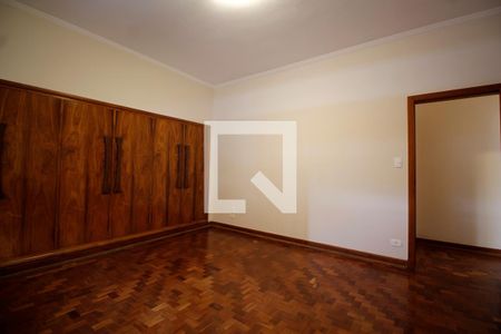 Casa à venda com 460m², 4 quartos e 4 vagas Casa à venda com 460m², 4 quartos e 4 vagasSuite 1