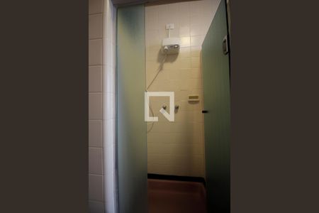 Casa à venda com 460m², 4 quartos e 4 vagas Casa à venda com 460m², 4 quartos e 4 vagasBanheiro da suite 1