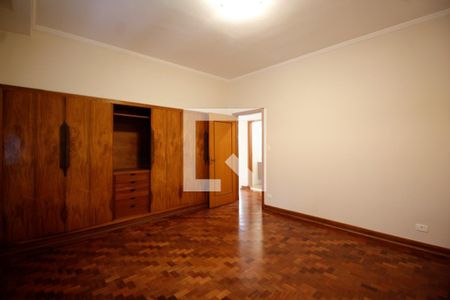 Casa à venda com 460m², 4 quartos e 4 vagas Casa à venda com 460m², 4 quartos e 4 vagasQuarto 3