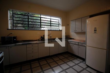 Casa à venda com 460m², 4 quartos e 4 vagas Casa à venda com 460m², 4 quartos e 4 vagasCozinha