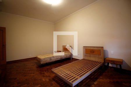 Casa à venda com 460m², 4 quartos e 4 vagas Casa à venda com 460m², 4 quartos e 4 vagasQuarto 2