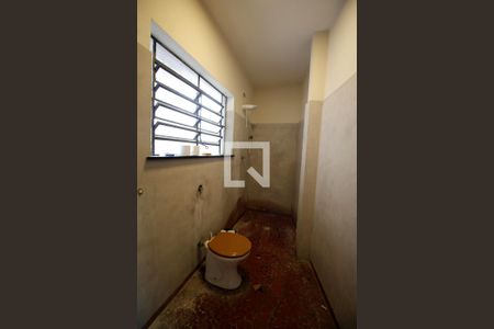 Casa à venda com 460m², 4 quartos e 4 vagas Casa à venda com 460m², 4 quartos e 4 vagasBanheiro 3