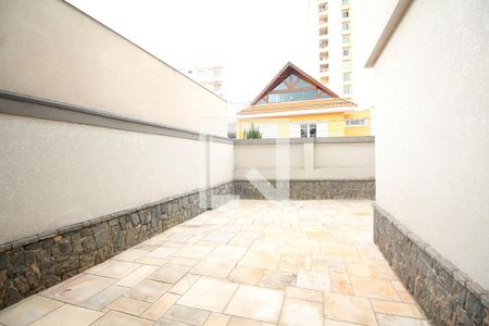 Casa à venda com 460m², 4 quartos e 4 vagas Casa à venda com 460m², 4 quartos e 4 vagasQuintal