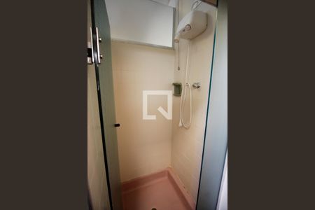 Casa à venda com 460m², 4 quartos e 4 vagas Casa à venda com 460m², 4 quartos e 4 vagasBanheiro 2