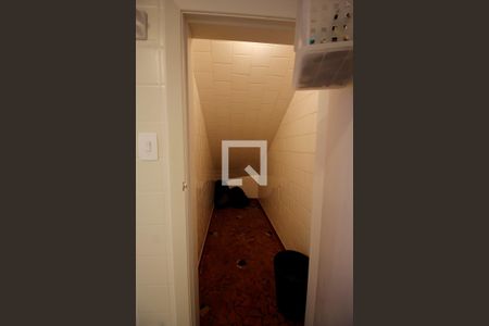 Casa à venda com 460m², 4 quartos e 4 vagas Casa à venda com 460m², 4 quartos e 4 vagasÁrea de Serviço