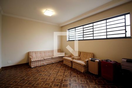 Casa à venda com 460m², 4 quartos e 4 vagas Casa à venda com 460m², 4 quartos e 4 vagasSala de tv